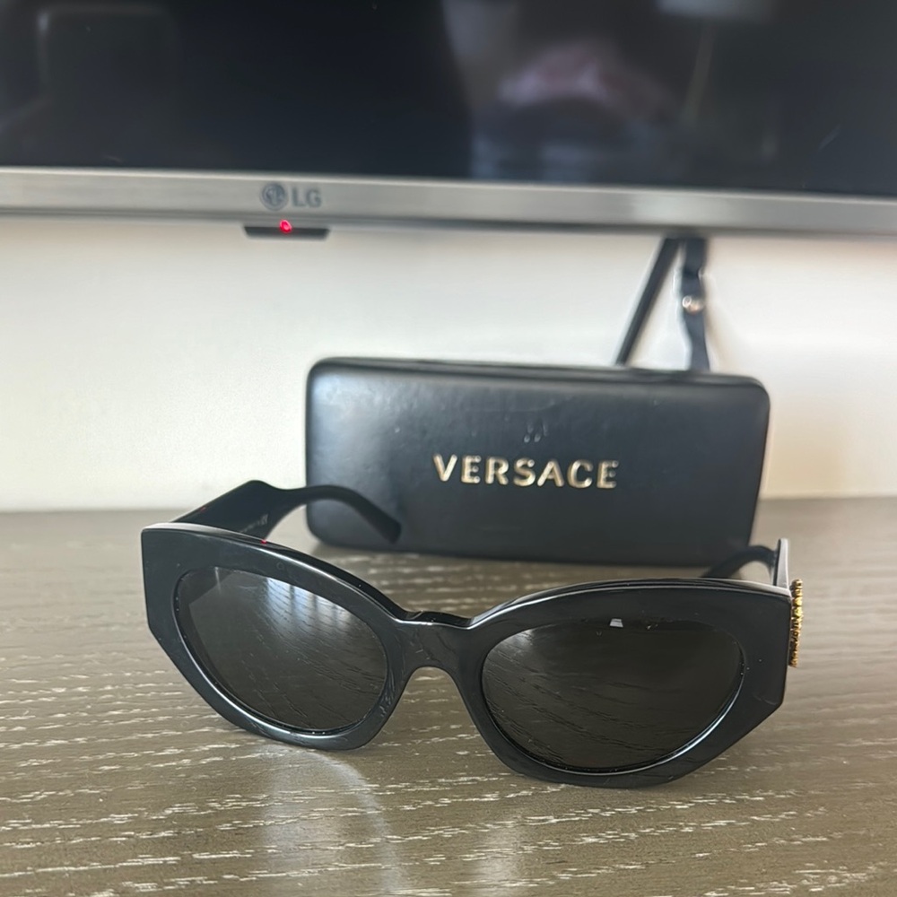 Versace Black Oversized Cat-Eye Sunglasses